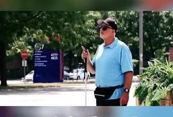 老外街头爆料搞笑视频大全,笑料百出！老外街头爆料搞笑视频大盘点