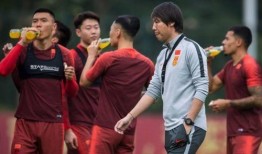 国足队员女友爆料视频,揭秘球场背后的故事